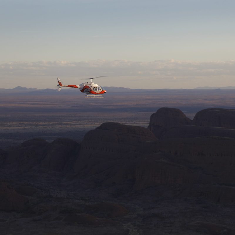 MVZ passing Kata Tjuta